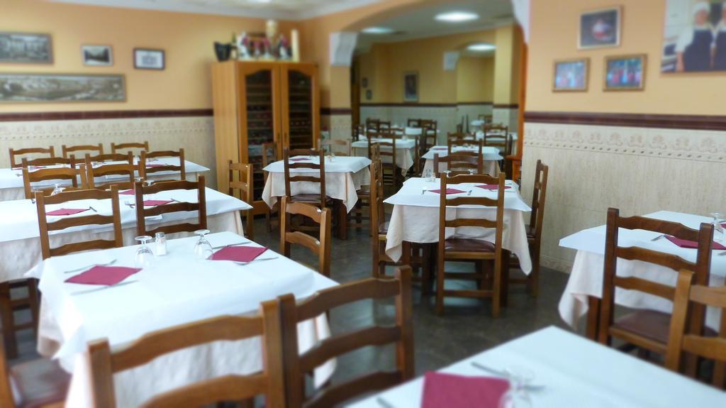 Hostal Restaurante La Masia Vila-real Exterior photo